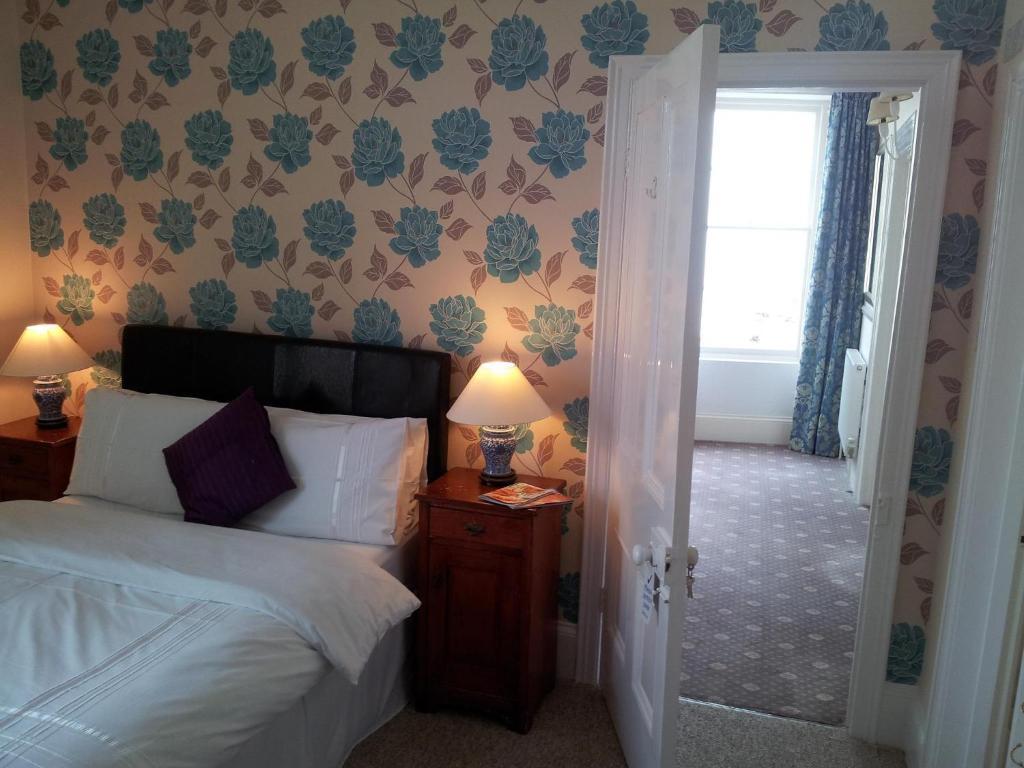 Mulberry House Otel Torquay Oda fotoğraf